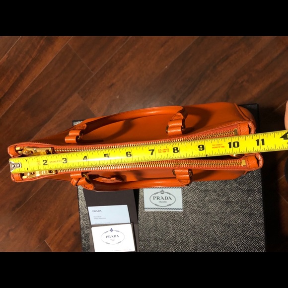 AUTHENTIC!!! DISCONTINUED Prada papaya - Picture 8 of 11